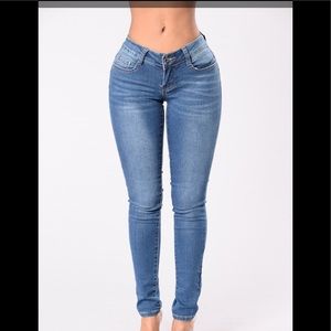 2X Fashion nova jeans
